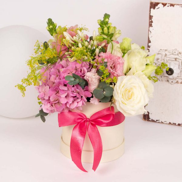 Cutie rotunda ivoire cu hortensie