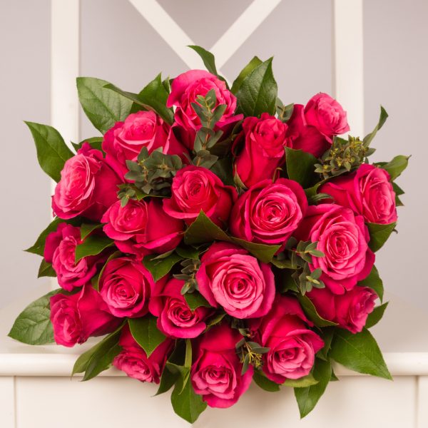 Buchet cu 19 trandafiri roz