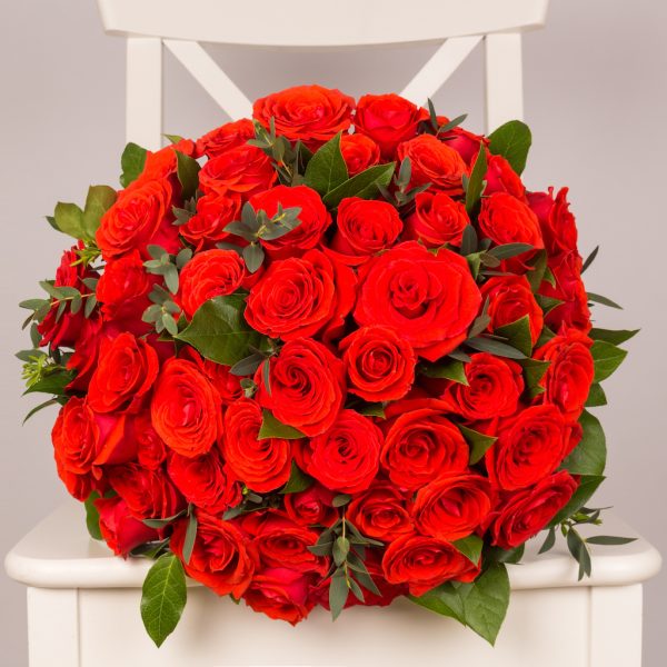 Buchet cu 51 trandafiri portocalii