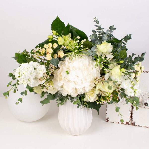 Buchet cu hortensia si matthiola