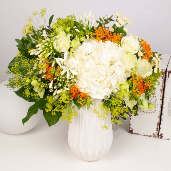 Buchet cu lisianthus si hortensie