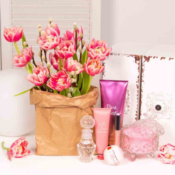 Cadou cu lalele si lotiune corp