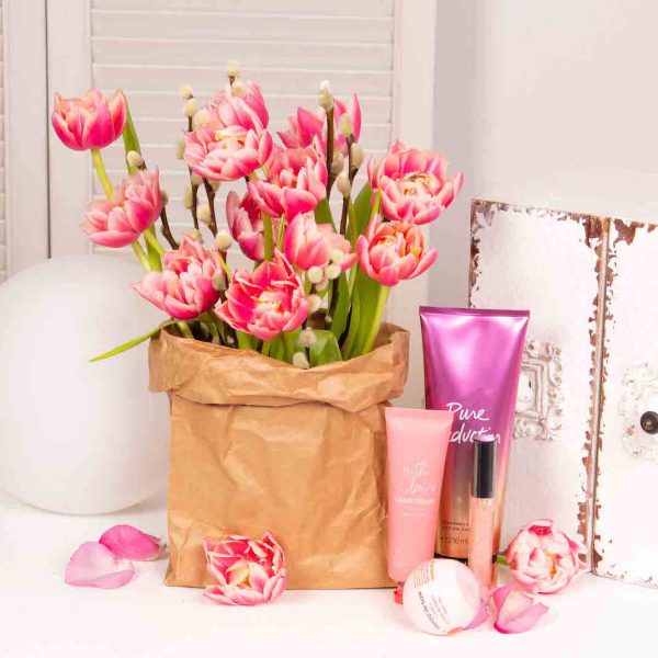 Cadou cu lalele, lotiune corp si crema de maini