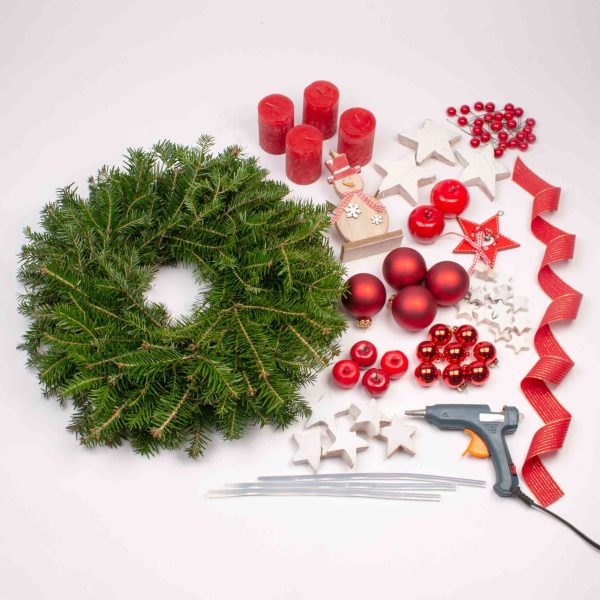 KIT17-Coronita-de-masa-DIY-cu-decoratiuni-rosii