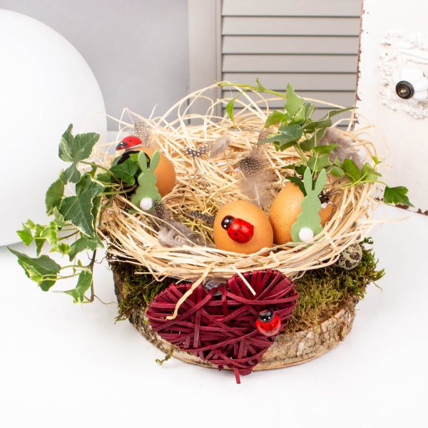 Suport pentru oua de Paste cu iedera